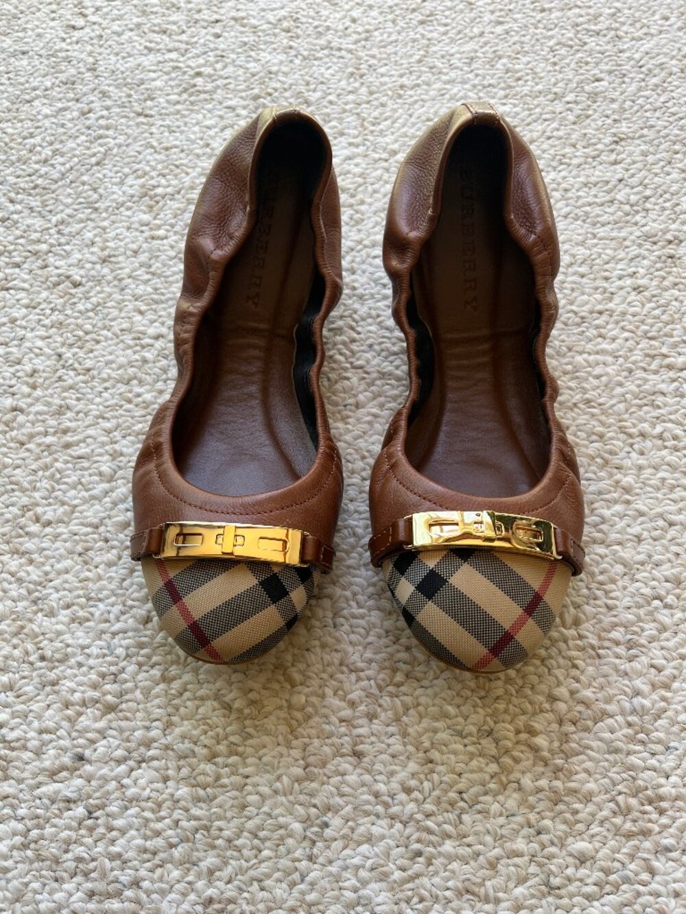 NEW BURBERRY Ballet Flats Dress Shoes Loafers 40.5 10